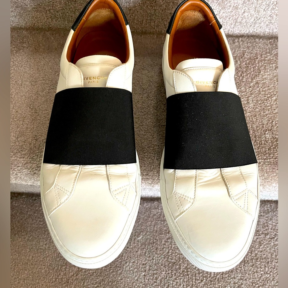 GIVENCHY men’s low top sneakers  size 12